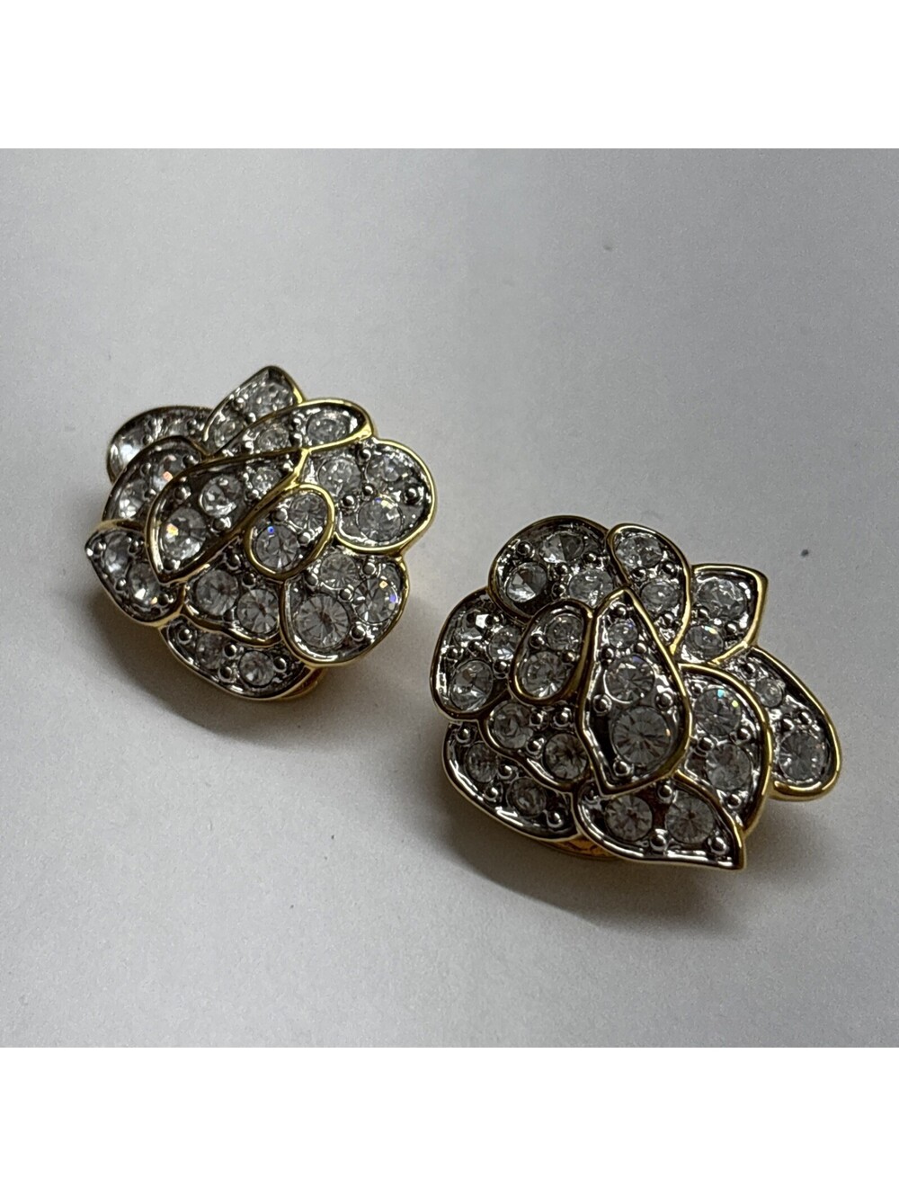 NOLAN MILLER PAVÉ CRYSTALS GOLD PLATED ROSE FLOWER CLIP-ON EARRINGS-NWOT-1"